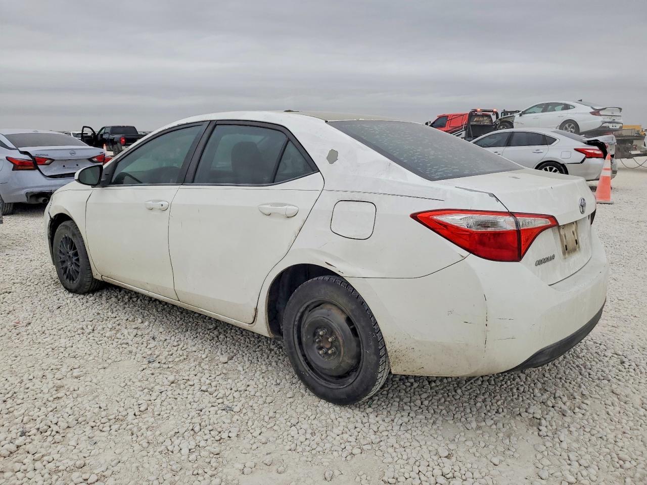 2014 Toyota Corolla L - Фото 2