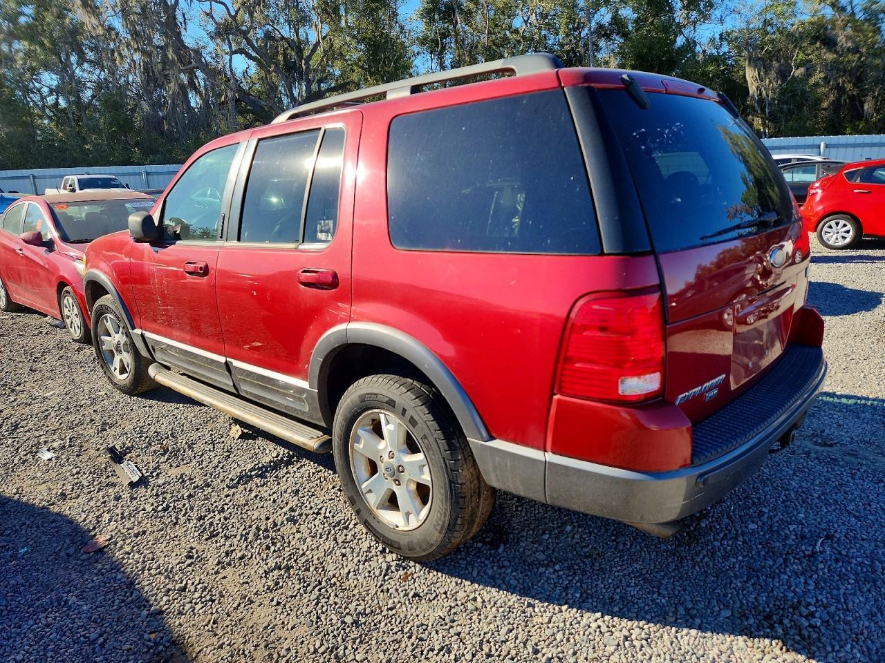 2003 Ford Explorer Xlt - Фото 2