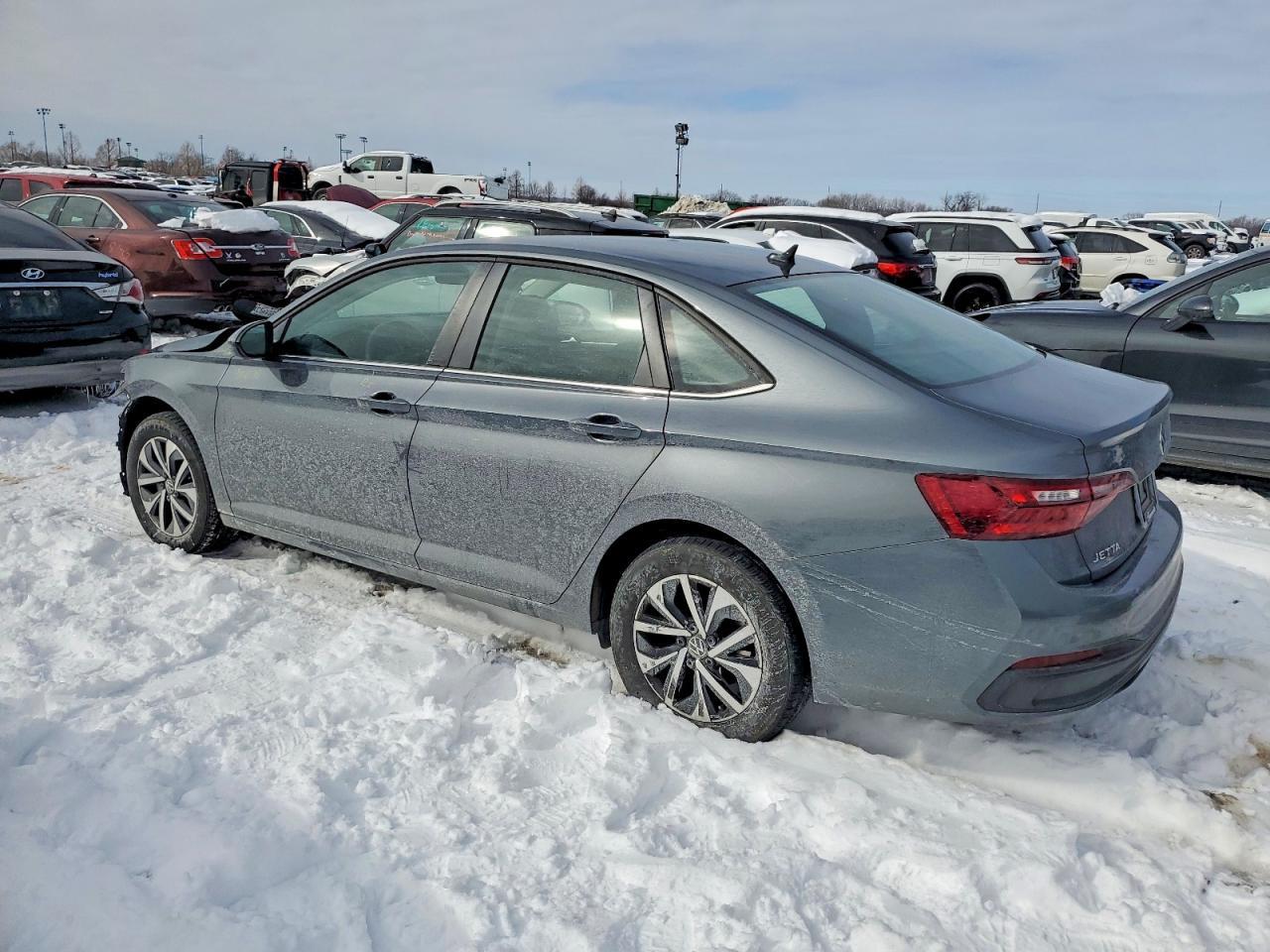 2024 Volkswagen Jetta S - Фото 2