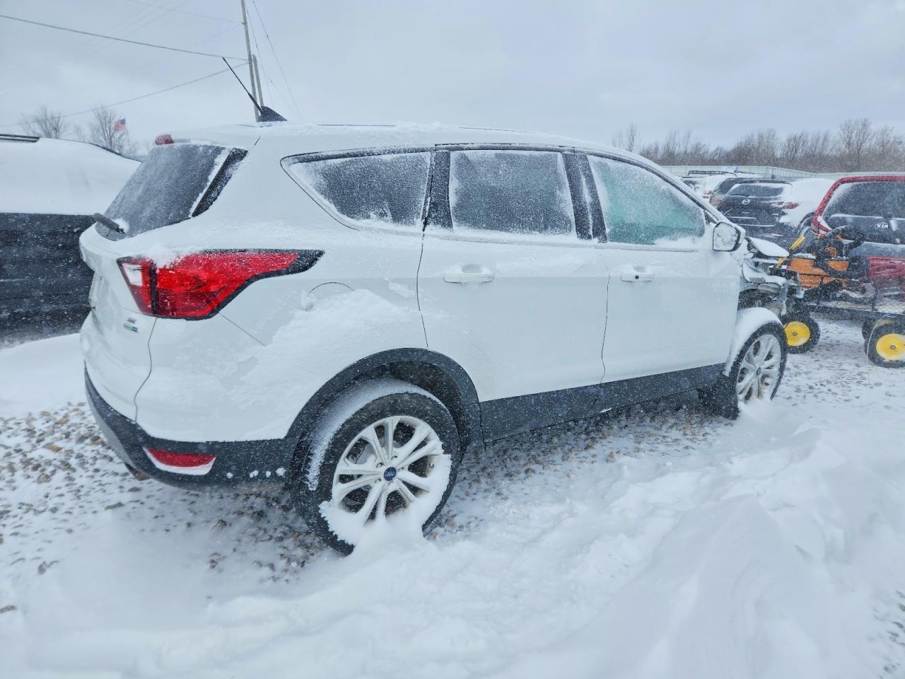 2019 Ford Escape Se - Фото 3
