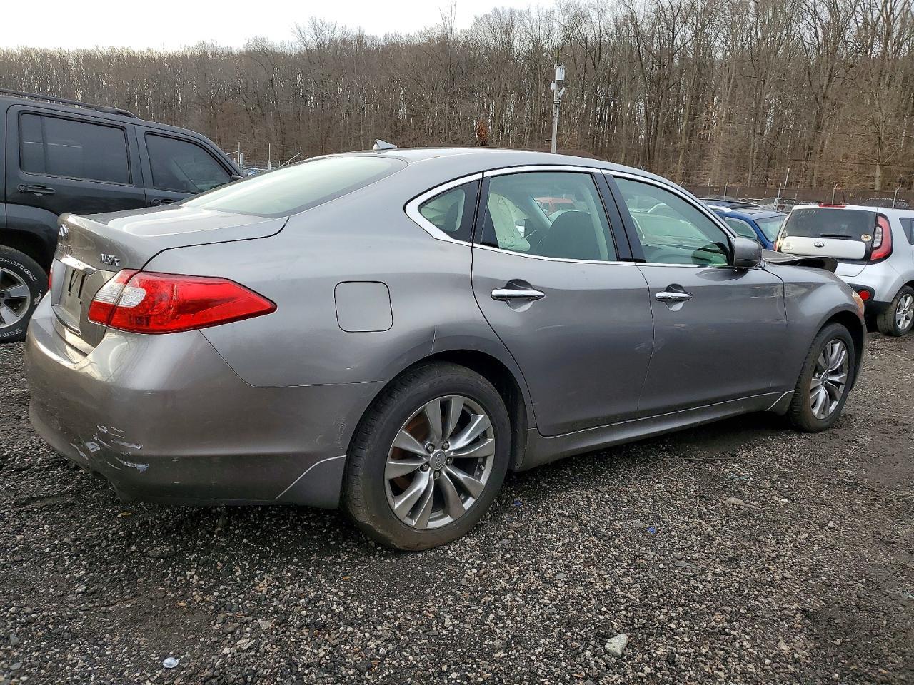2012 Infiniti M37 X - Фото 3
