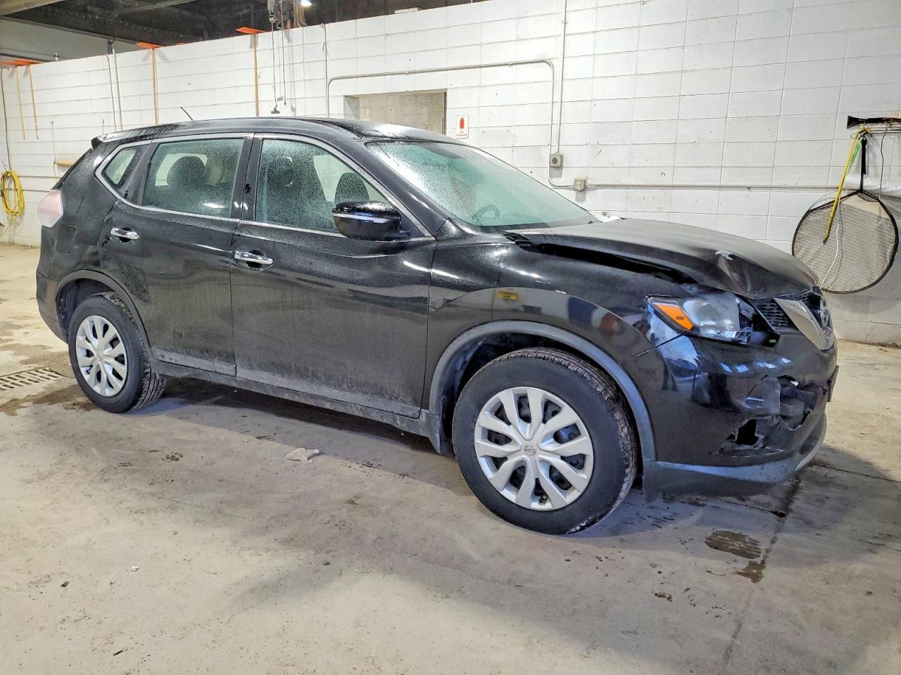 2015 Nissan Rogue S - Фото 4