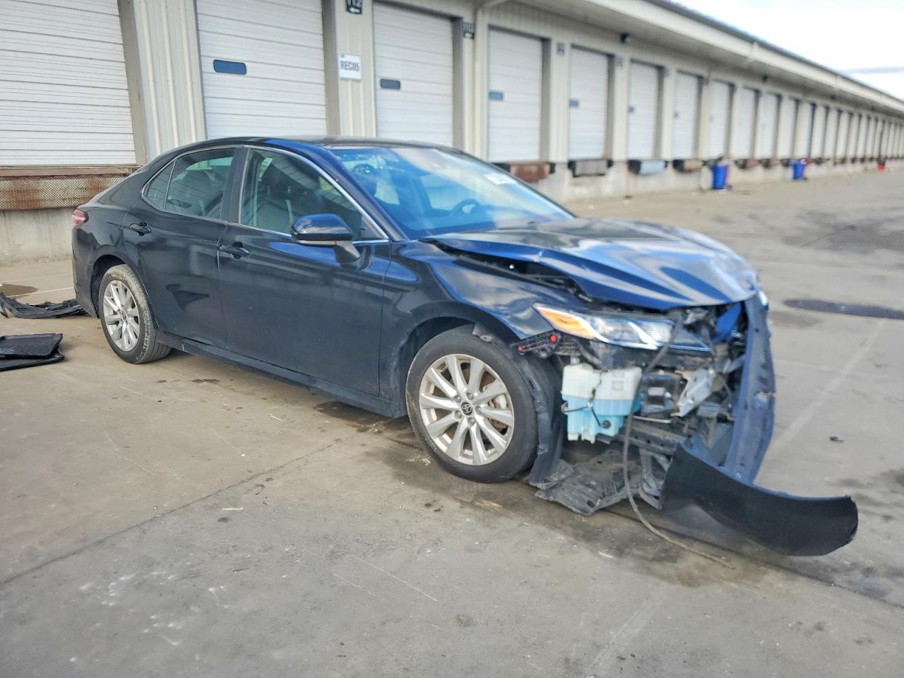 2020 Toyota Camry Le - Image 4