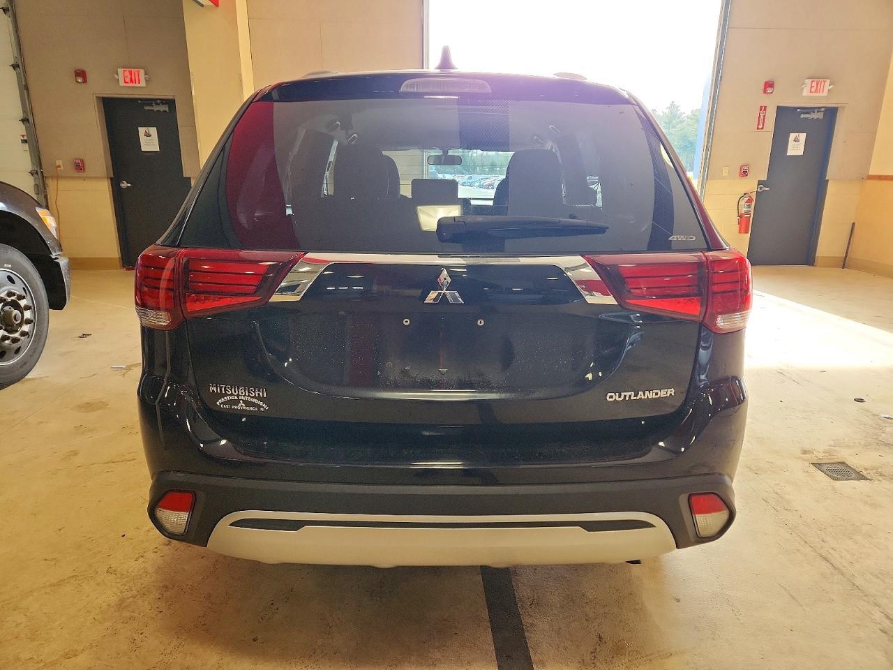 2019 Mitsubishi Outlander Se - Фото 6