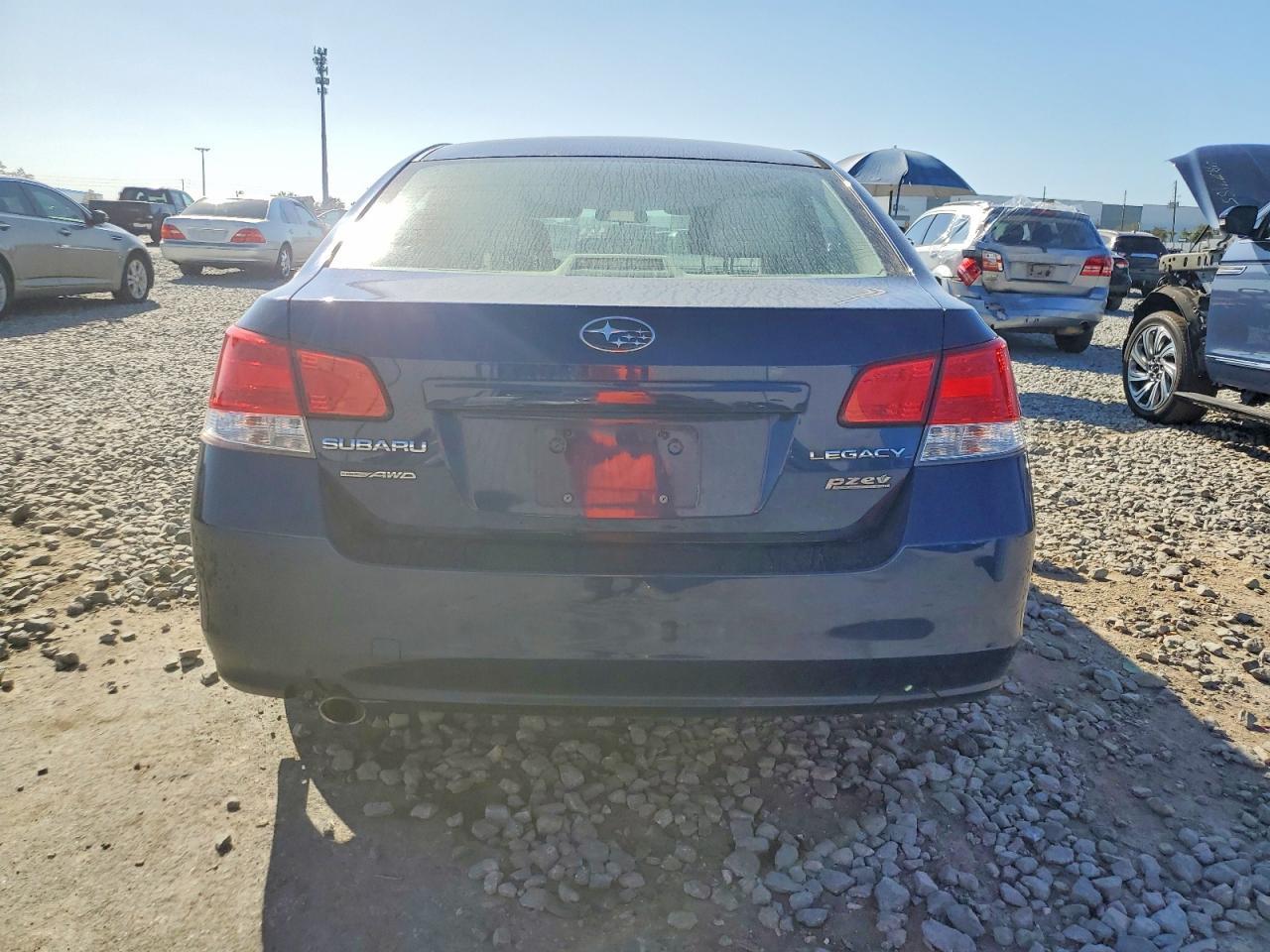 2011 Subaru Legacy 2.5I - Фото 6
