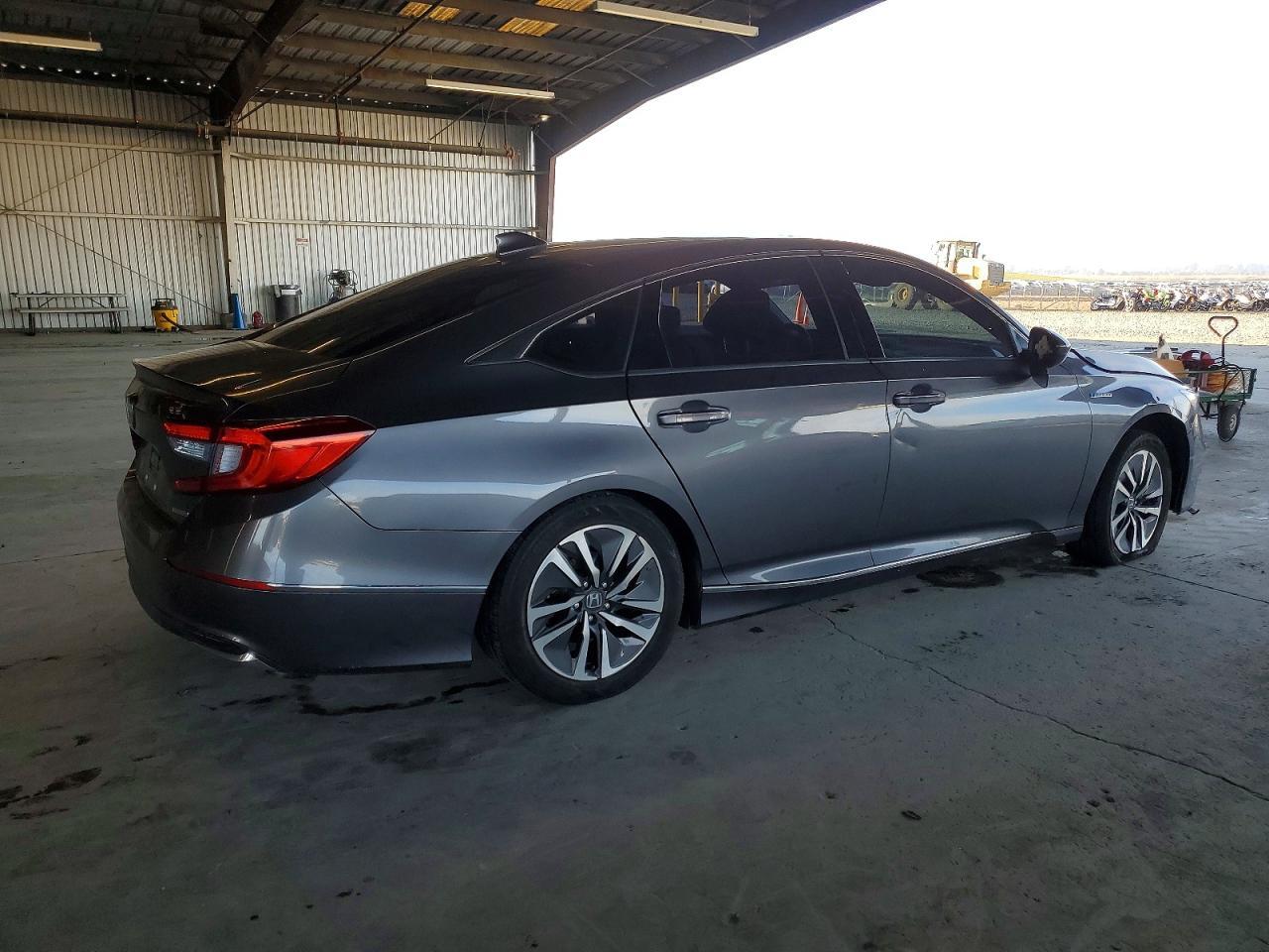2018 Honda Accord Hybrid Ex - Image 3