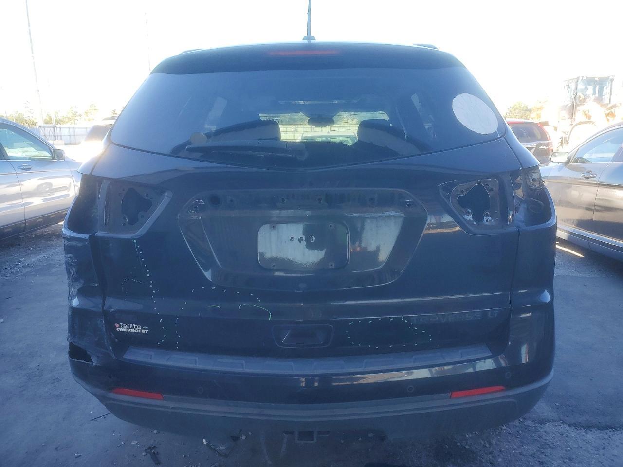 2016 Chevrolet Traverse Lt - Image 6