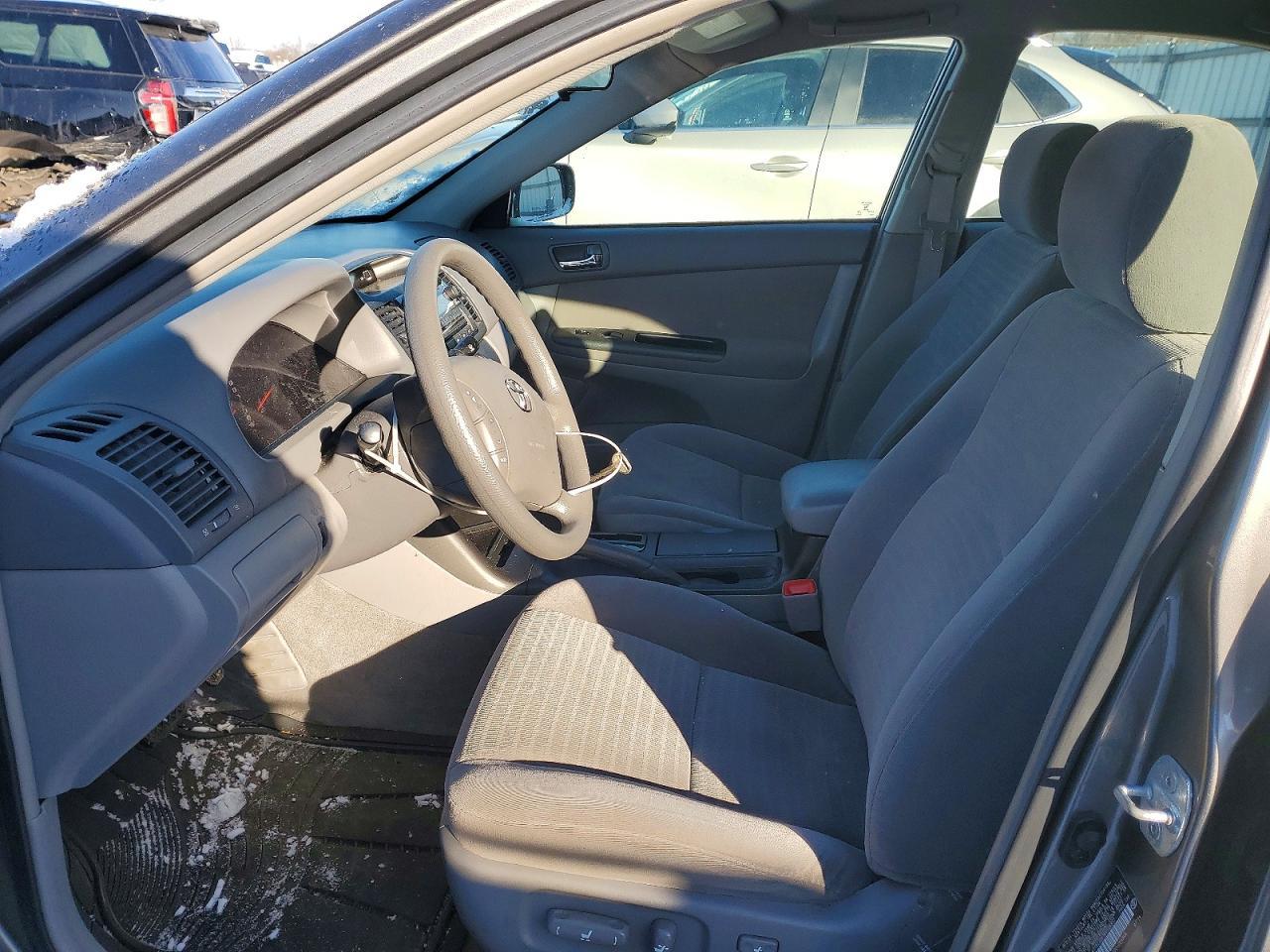 2006 Toyota Camry Le - Image 7