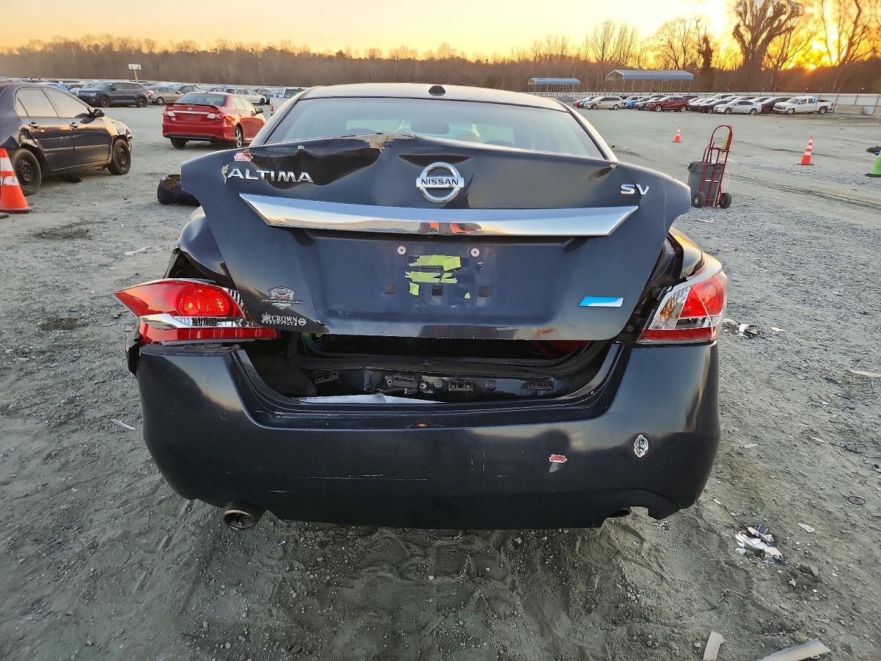 2013 Nissan Altima 2.5 - Фото 6