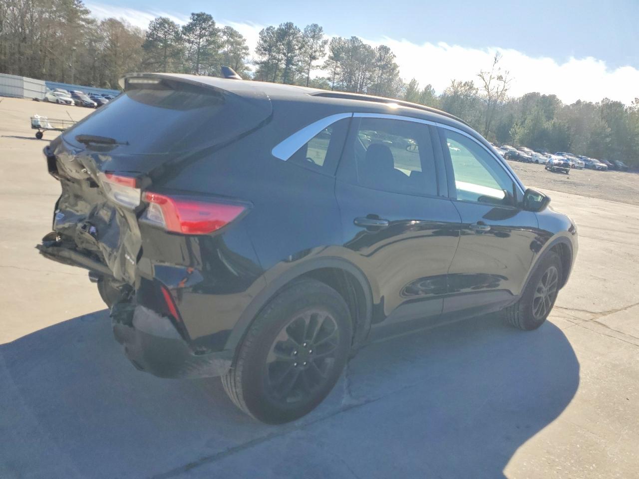 2022 Ford Escape Se - Image 3