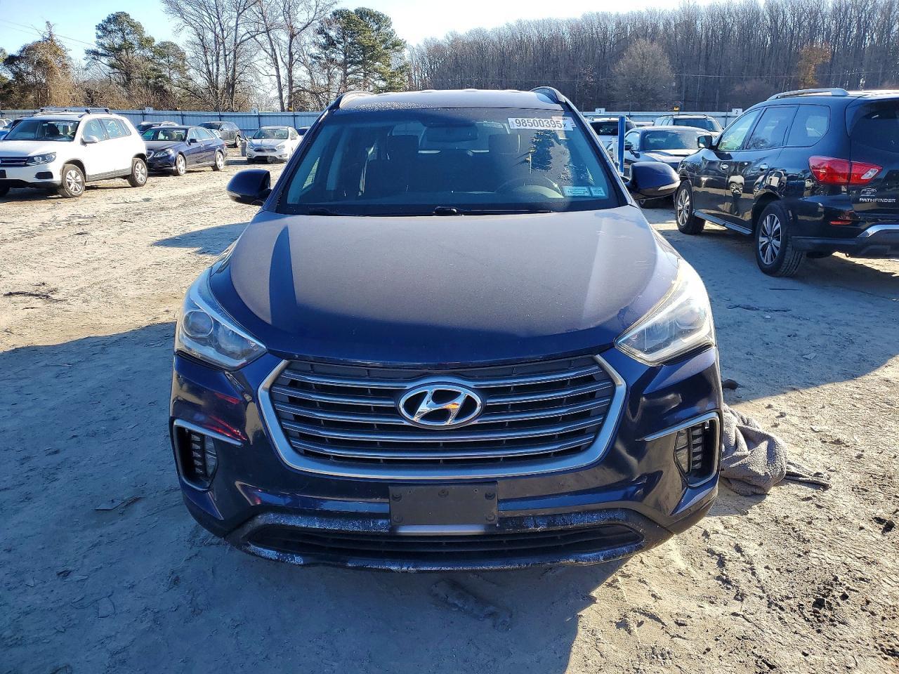 2017 Hyundai Santa Fe Se - Фото 5