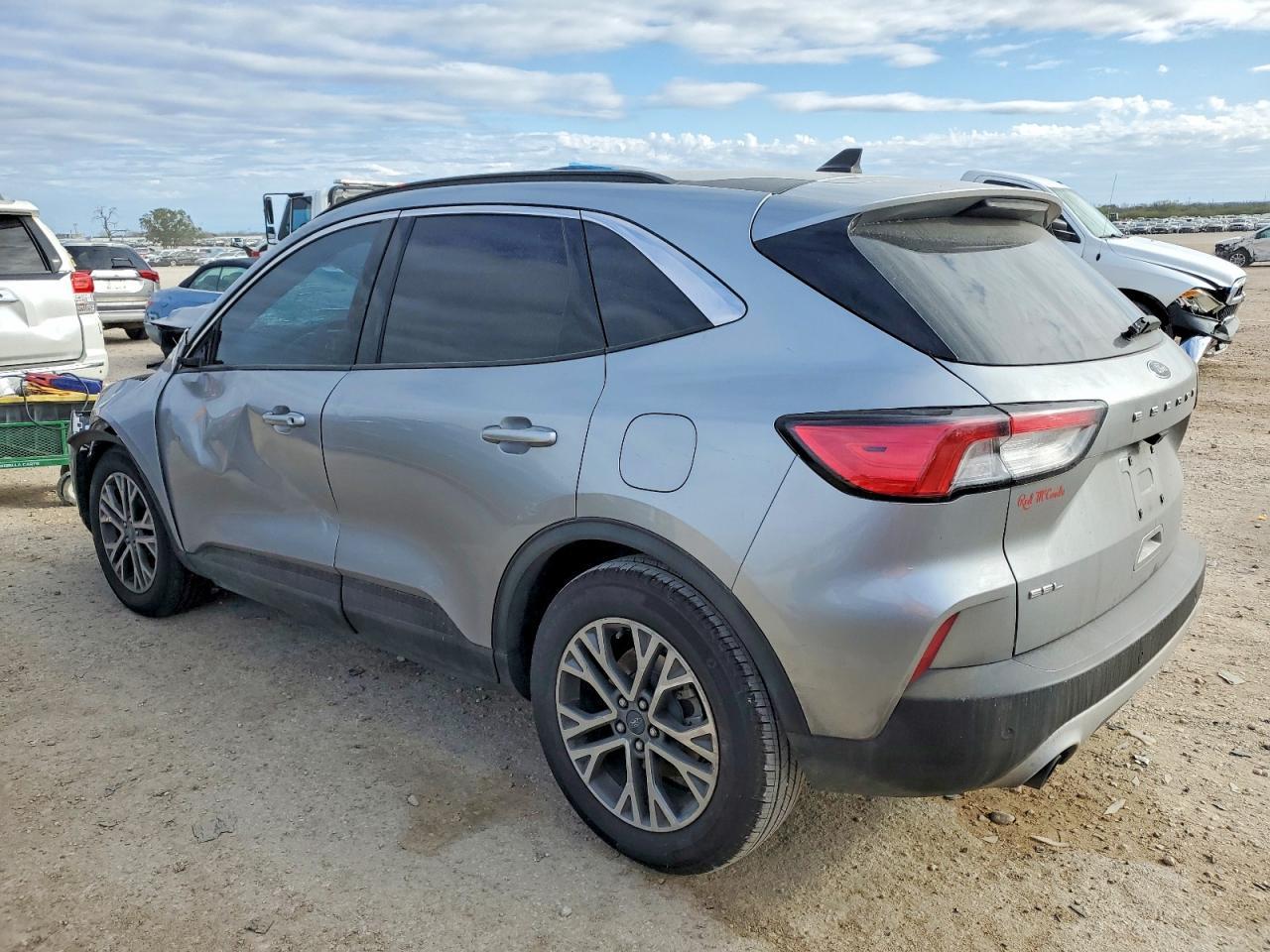 2021 Ford Escape Sel - Фото 2