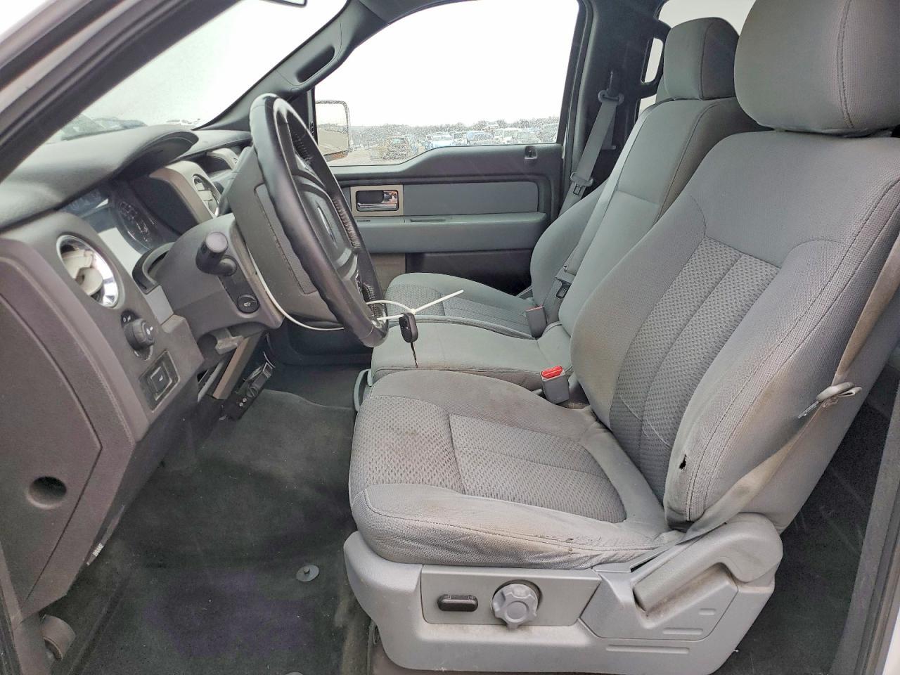 2011 Ford F150 Supercrew - Image 7