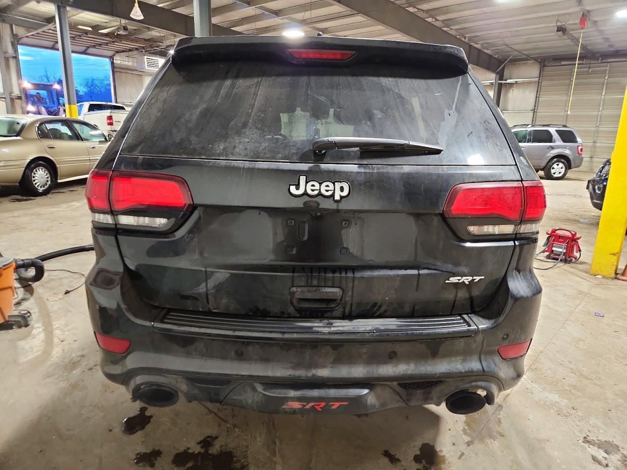 2017 Jeep Grand Cherokee Srt-8 - Image 6