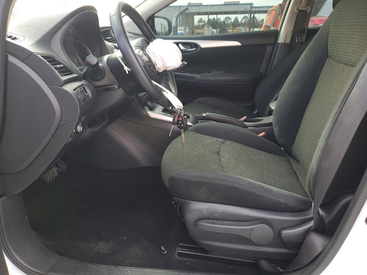 2019 Nissan Sentra S - Image 7