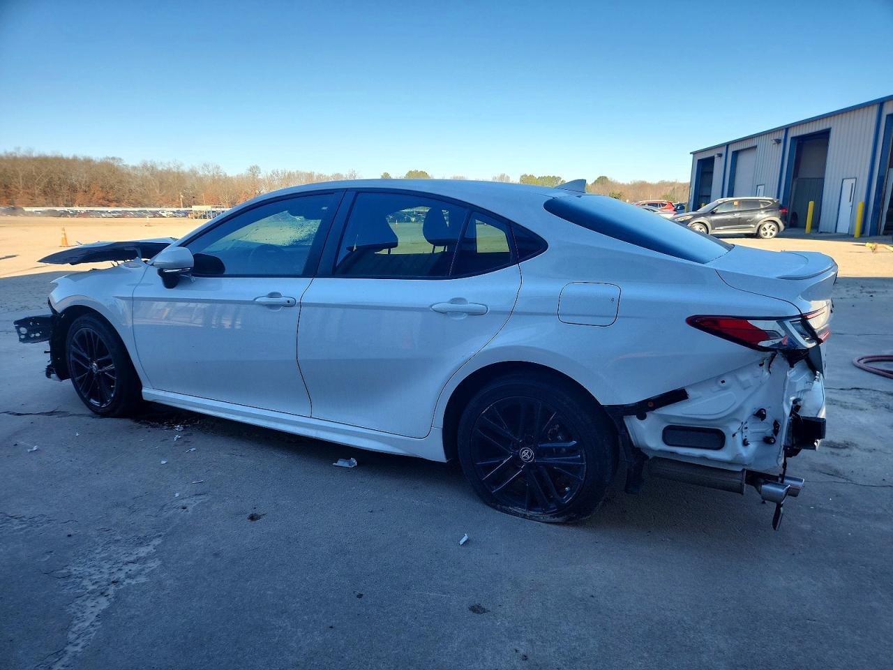 2025 Toyota Camry Se - Image 2