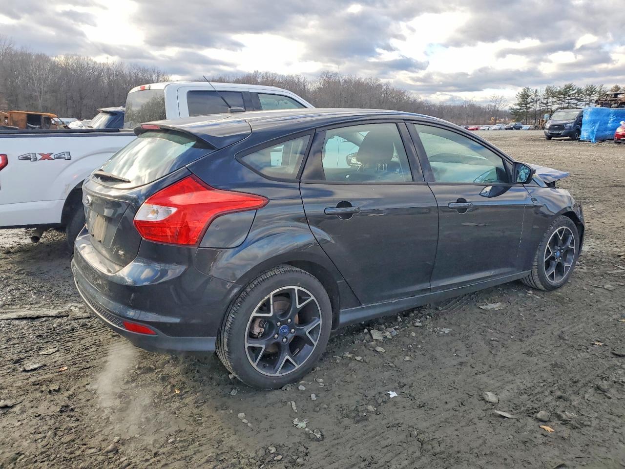 2012 Ford Focus Se - Фото 3