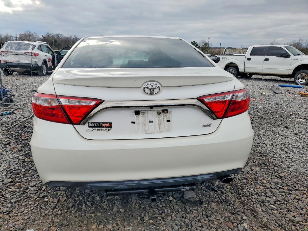 2015 Toyota Camry Le - Фото 6