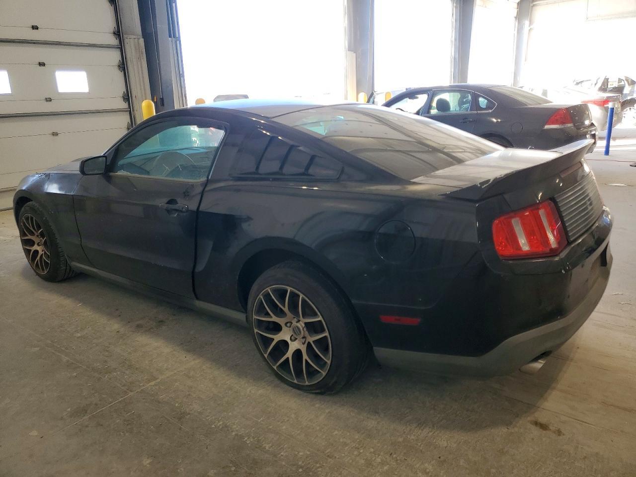 2012 Ford Mustang - Image 2