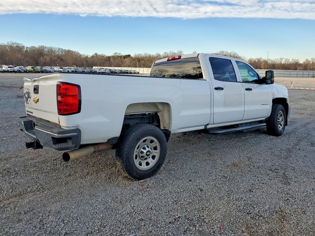 2018 Chevrolet Silverado C3500 - Фото 3