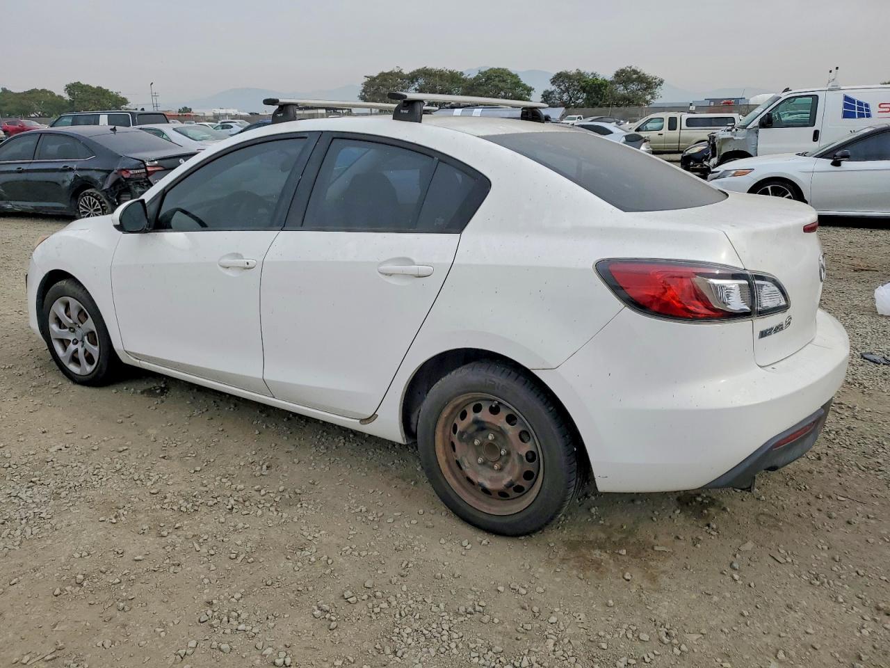 2010 Mazda 3 I - Фото 2