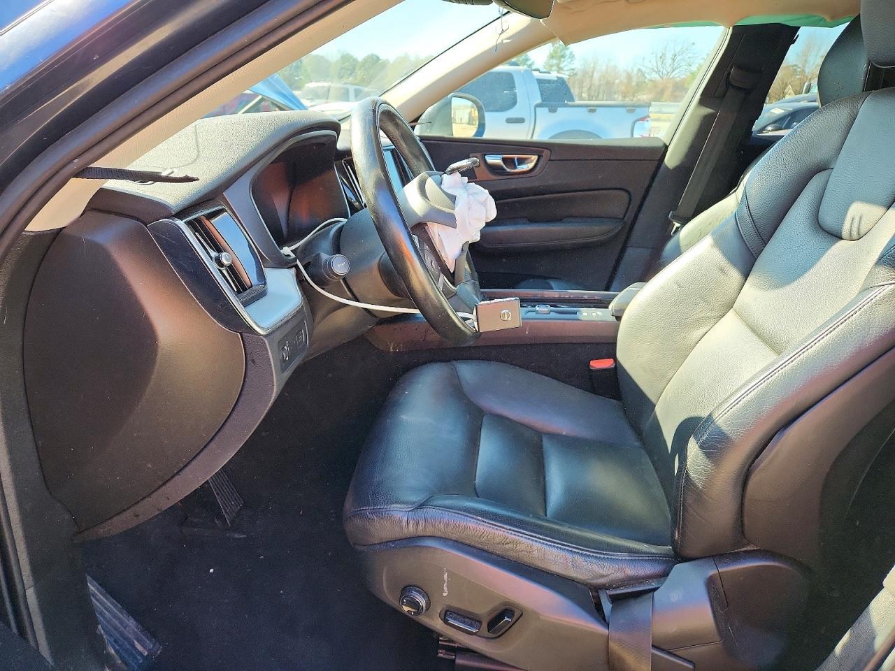 2018 Volvo Xc60 T6 Momentum - Фото 7