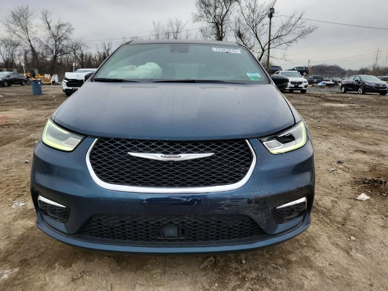 2025 Chrysler Pacifica Select - Image 5