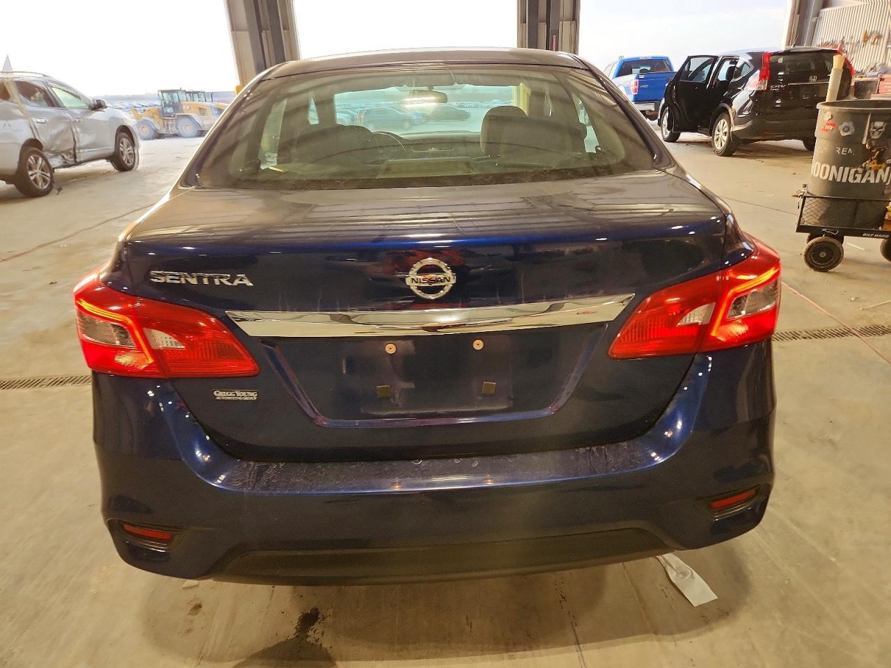 2019 Nissan Sentra S - Фото 6