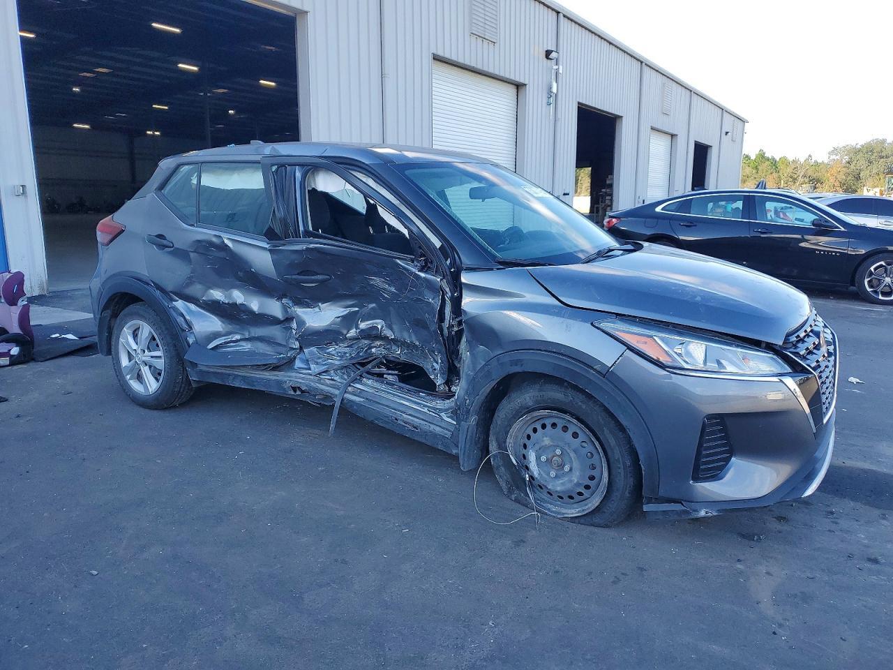 2024 Nissan Kicks S - Фото 4