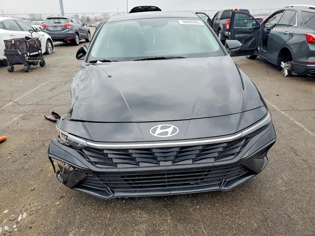 2024 Hyundai Elantra Blue - Image 5