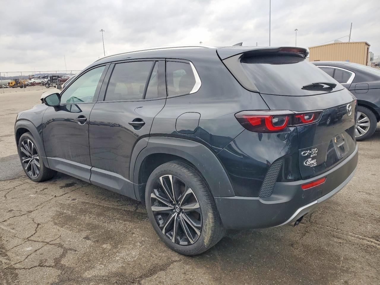 2023 Mazda Cx-50 Premium Plus - Фото 2