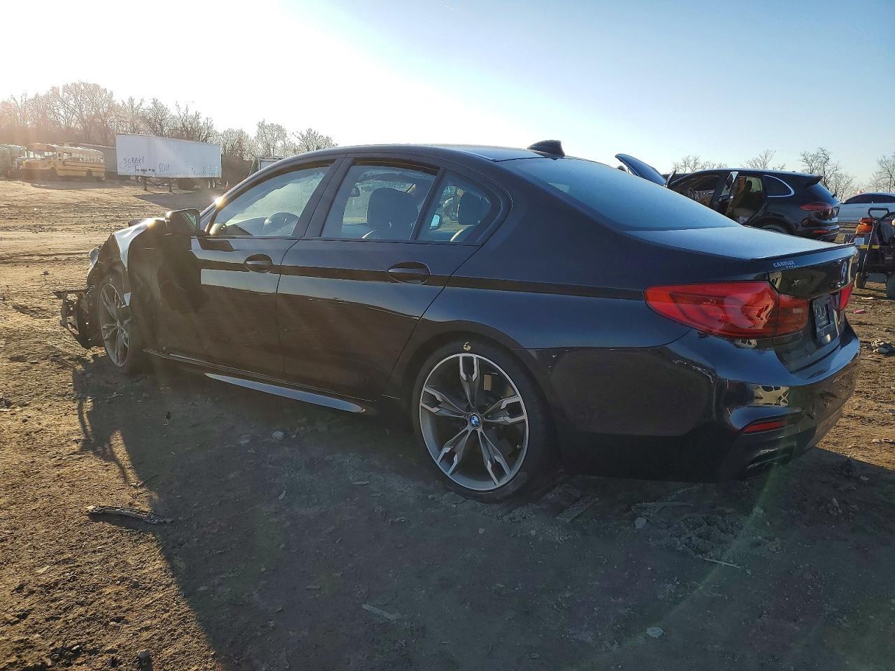 2019 BMW M550Xi - Фото 2