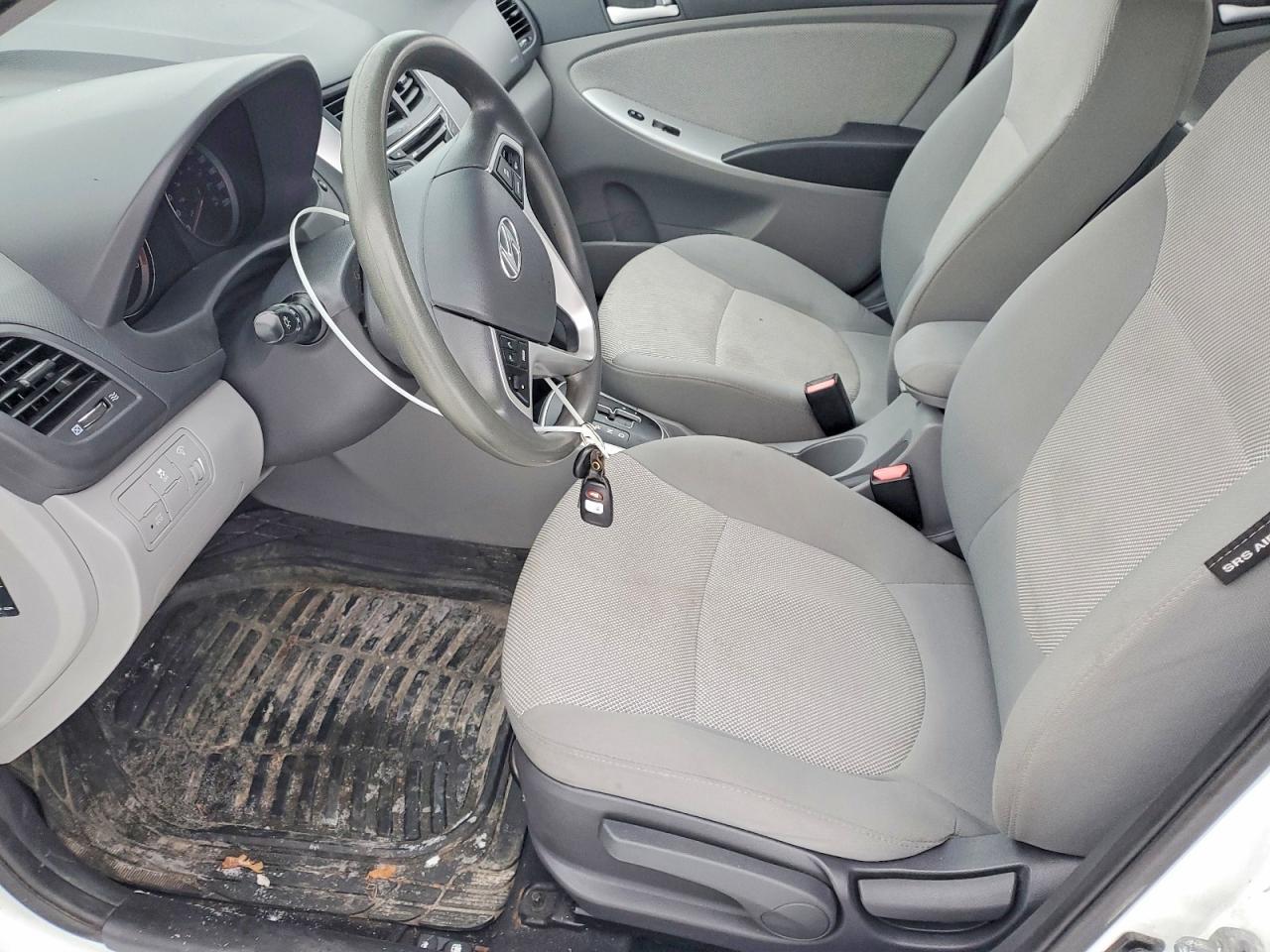 2012 Hyundai Accent Gls - Фото 7