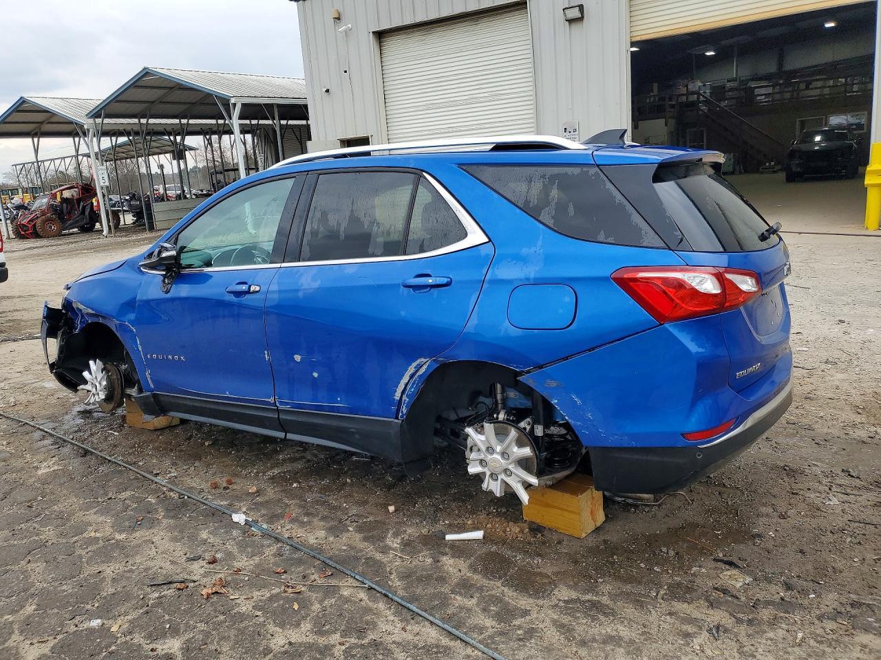 2019 Chevrolet Equinox Lt - Image 2