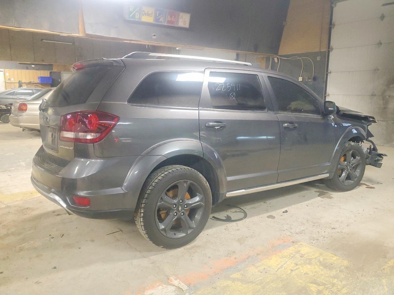 2020 Dodge Journey Crossroad - Фото 3