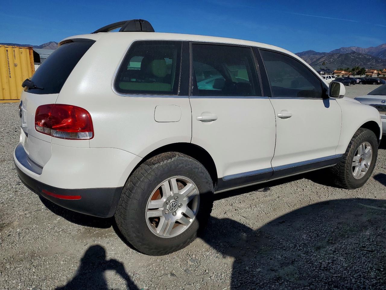 2004 Volkswagen Touareg 4.2 - Фото 3