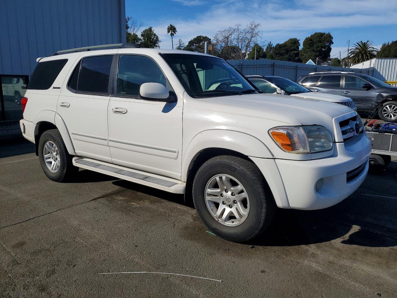 2005 Toyota Sequoia Limited - Image 4