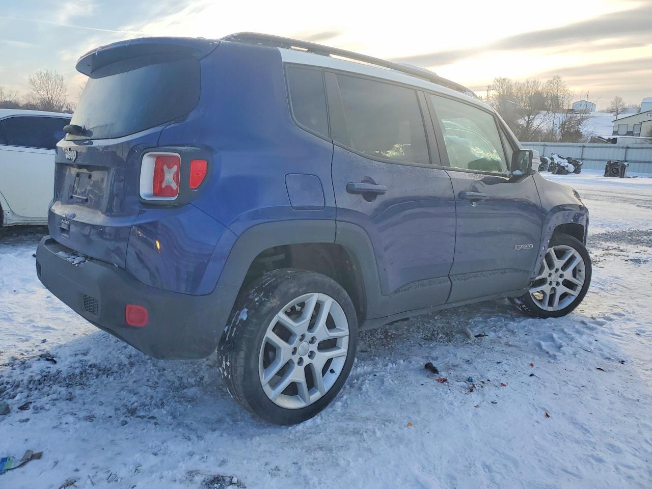 2021 Jeep Renegade Latitude - Фото 3