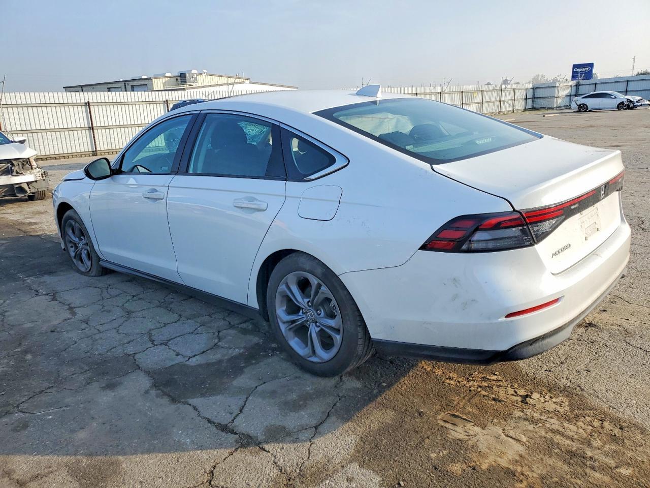 2023 Honda Accord Ex - Фото 2