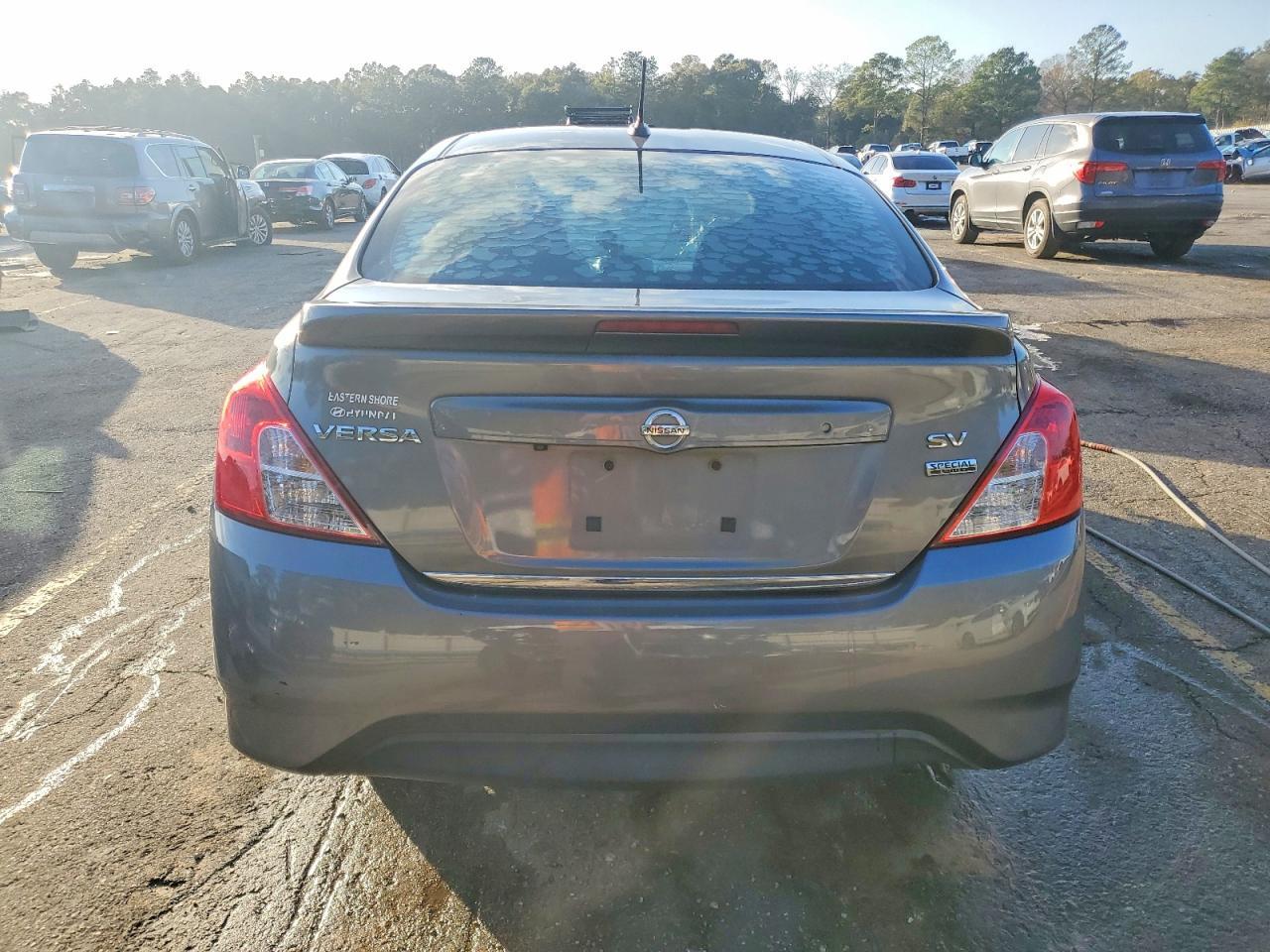2019 Nissan Versa Sv - Image 6