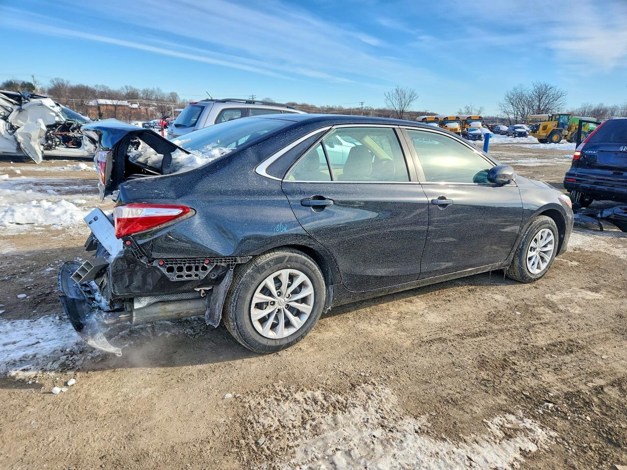 2017 Toyota Camry Le - Image 3