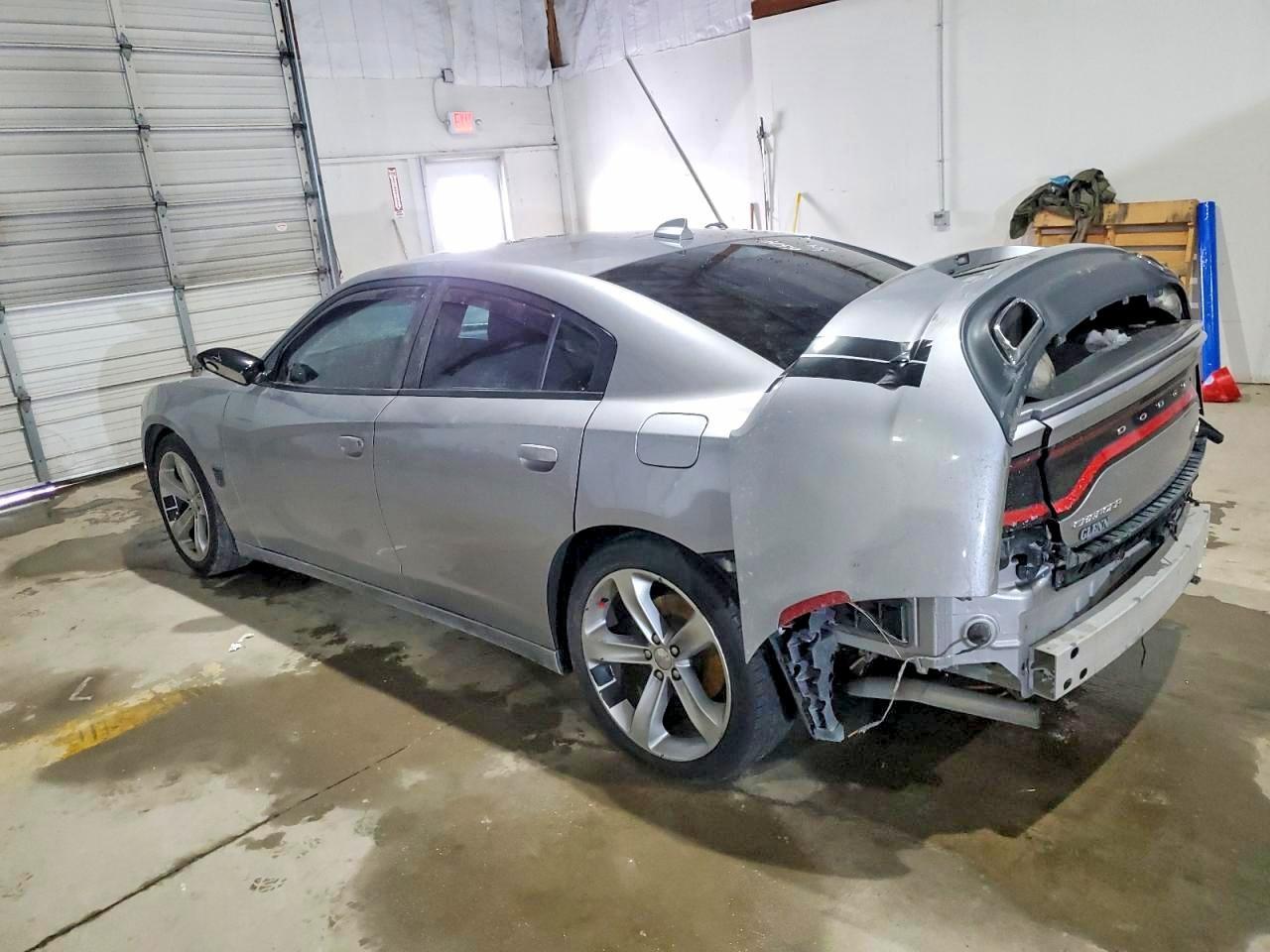 2016 Dodge Charger R/T - Фото 2