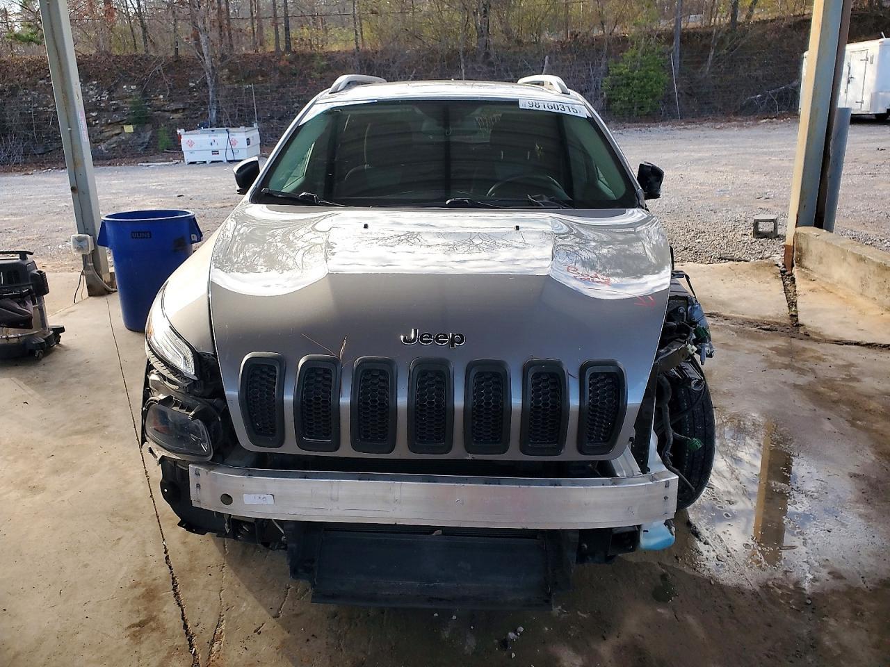 2015 Jeep Cherokee Sport - Image 5