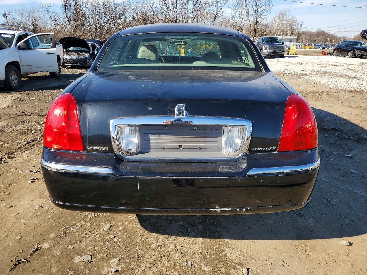 2007 Lincoln Town Car Signature Limited - Фото 6