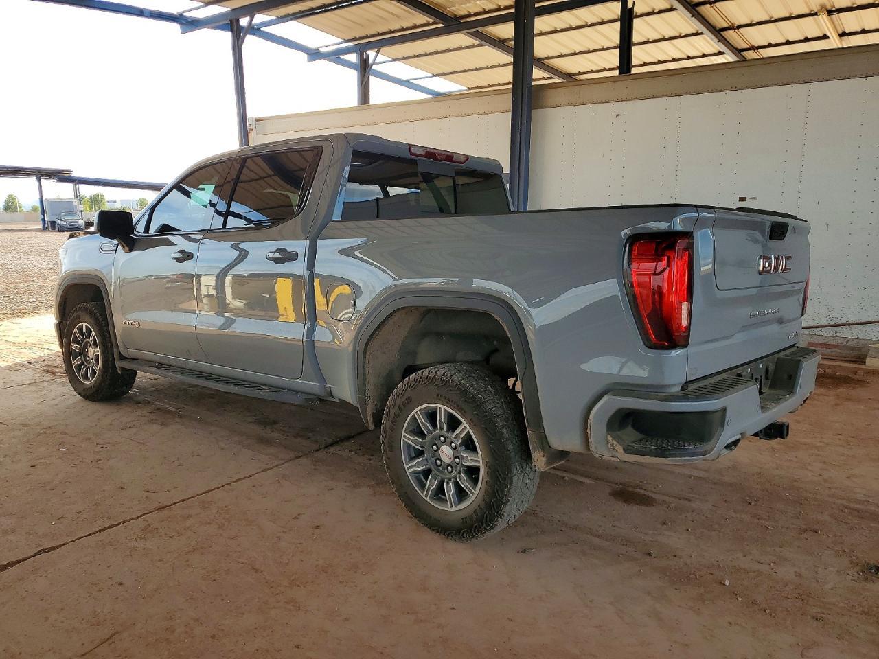 2024 GMC Sierra K1500 At4 - Фото 2