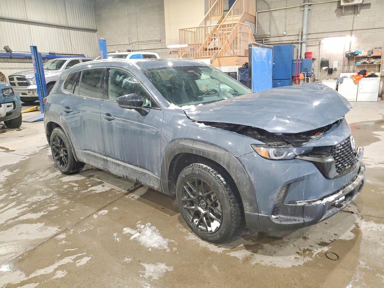 2025 Mazda Cx-50 Premium - Image 4