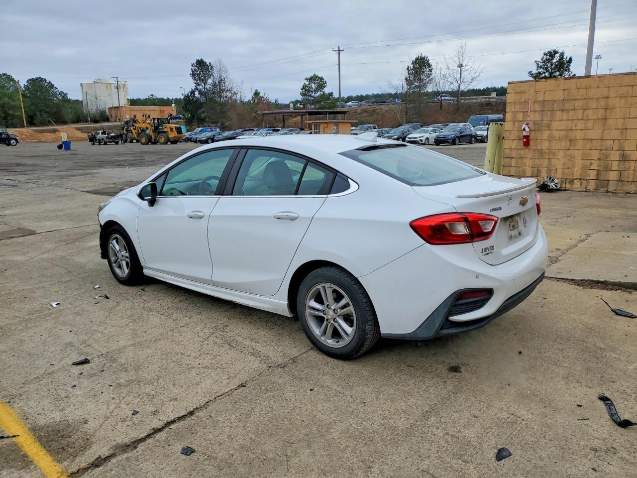 2018 Chevrolet Cruze Lt - Фото 2