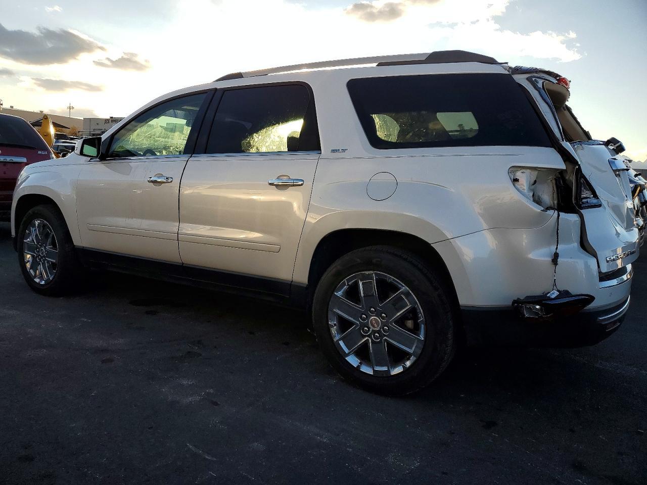 2017 GMC Acadia Limited Slt-2 - Фото 2