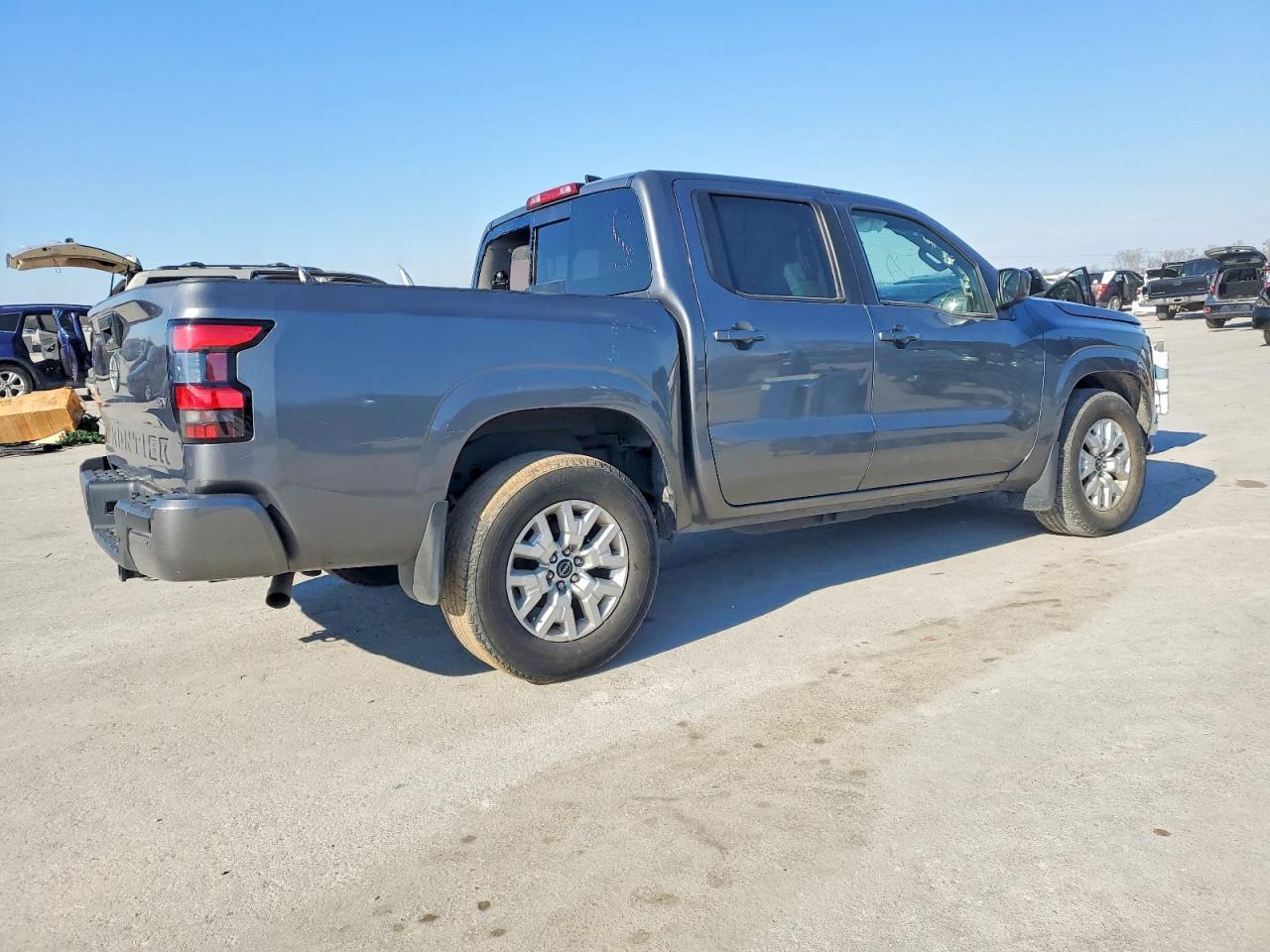 2024 Nissan Frontier Sv Crew Cab - Image 3