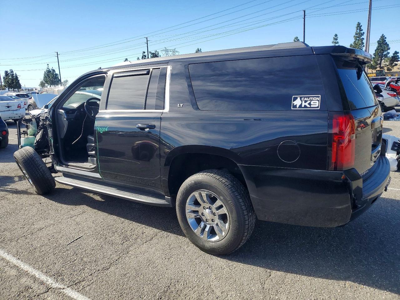 2019 Chevrolet Suburban C1500 Ls - Фото 2